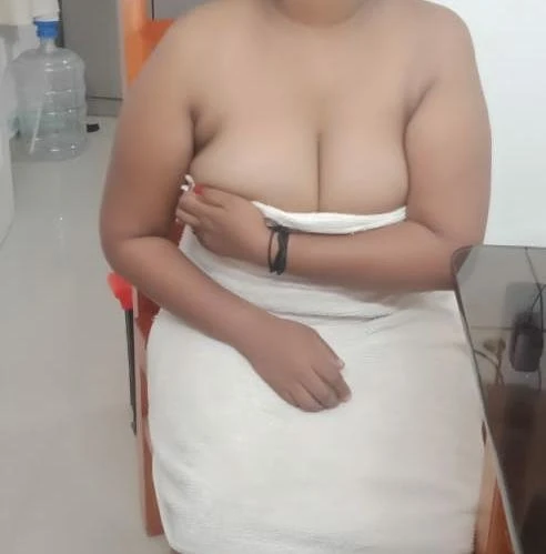 Revathi Das – Indian escort in Thrissur — 2 / 5