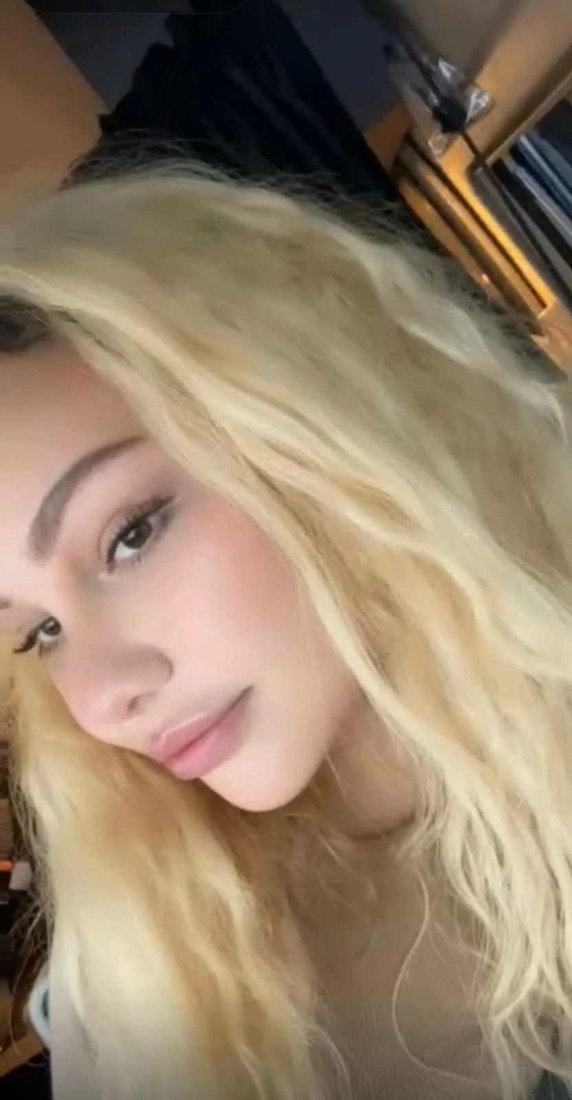 Angela – Russian escort in Beirut — 4 / 5