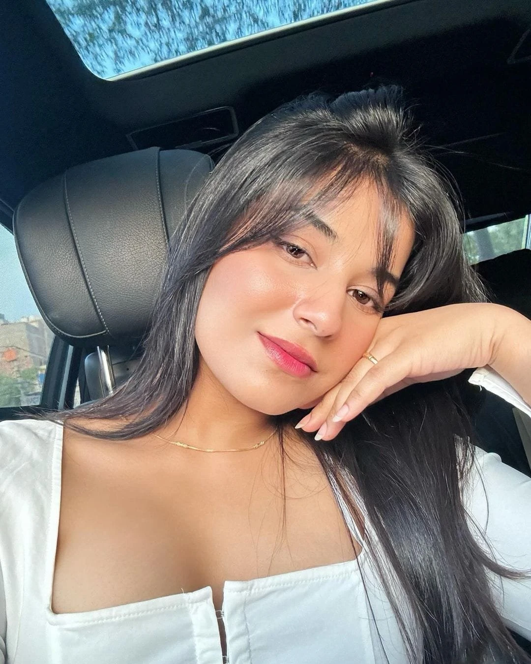 Zoya Escorts Service – Indian escort in Hyderabad — 4 / 5