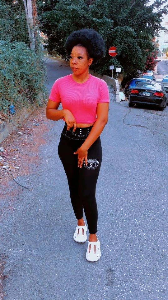 Cece – German escort in Beirut — 4 / 5