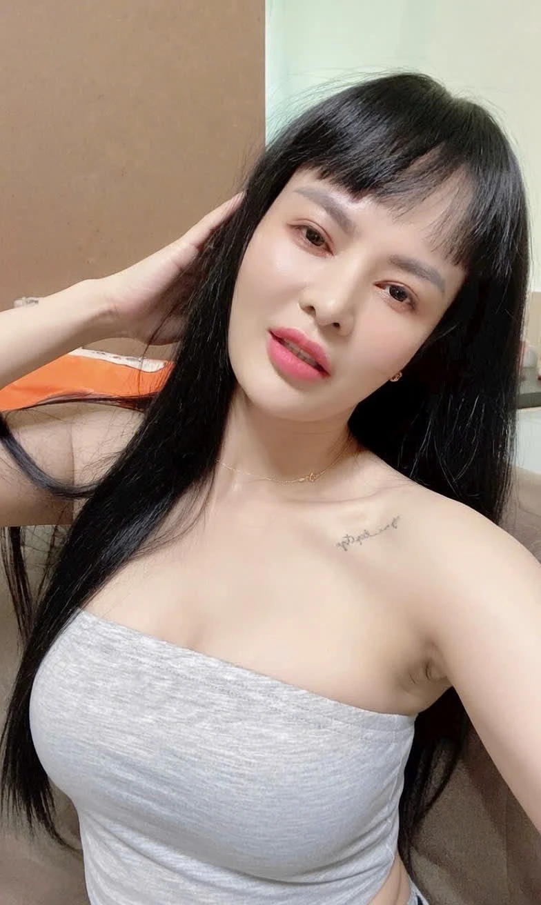 Julie – Vietnamese escort in Mumbai — 5 / 6