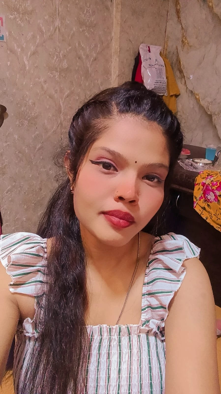 Kajal Real Meet & Cam Show – Indian escort in Mumbai — 2 / 3