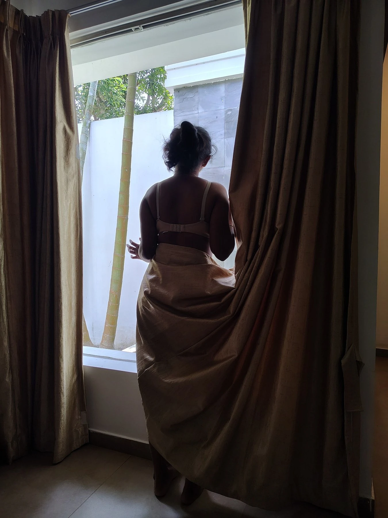 Lavanya the Cam Queen – Indian escort in Coimbatore — 5 / 6