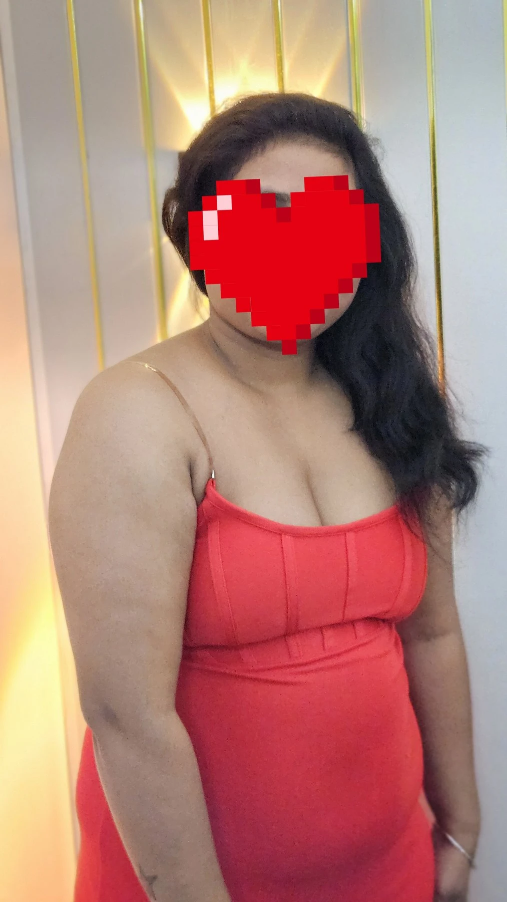Vidhi Cam and Real Meet – Indian escort in New Delhi — 2 / 3
