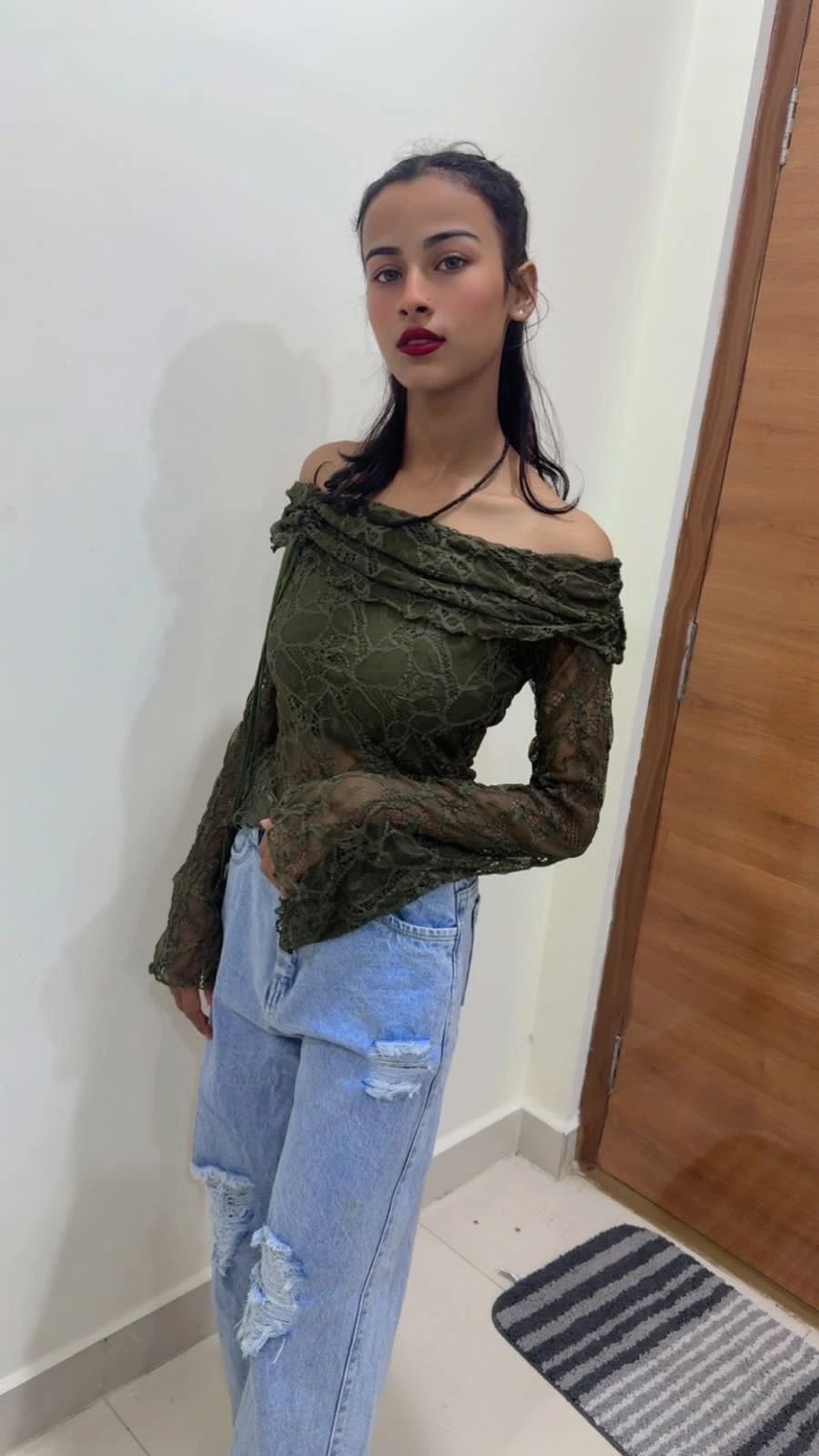 Riya Sharma Independent Girl – Indian escort in Hyderabad — 1 / 5