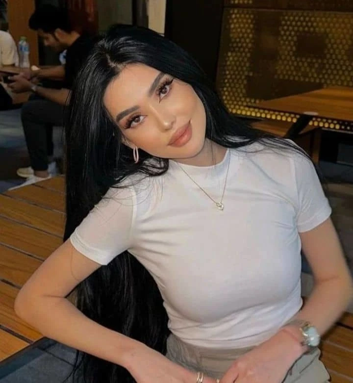 Lizza Cash Payment – Indian escort in Kochi — 3 / 8