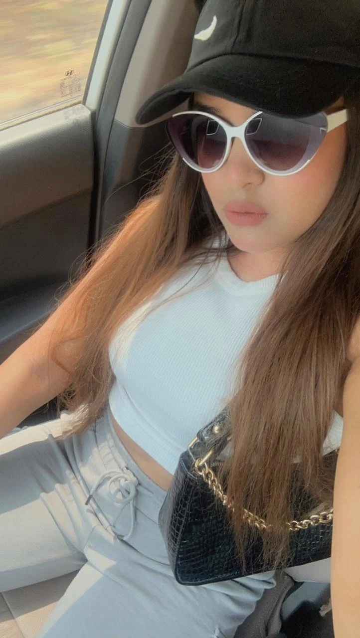 Vip model escort service in Jaipur – Indian escort in Jaipur — 4 / 5