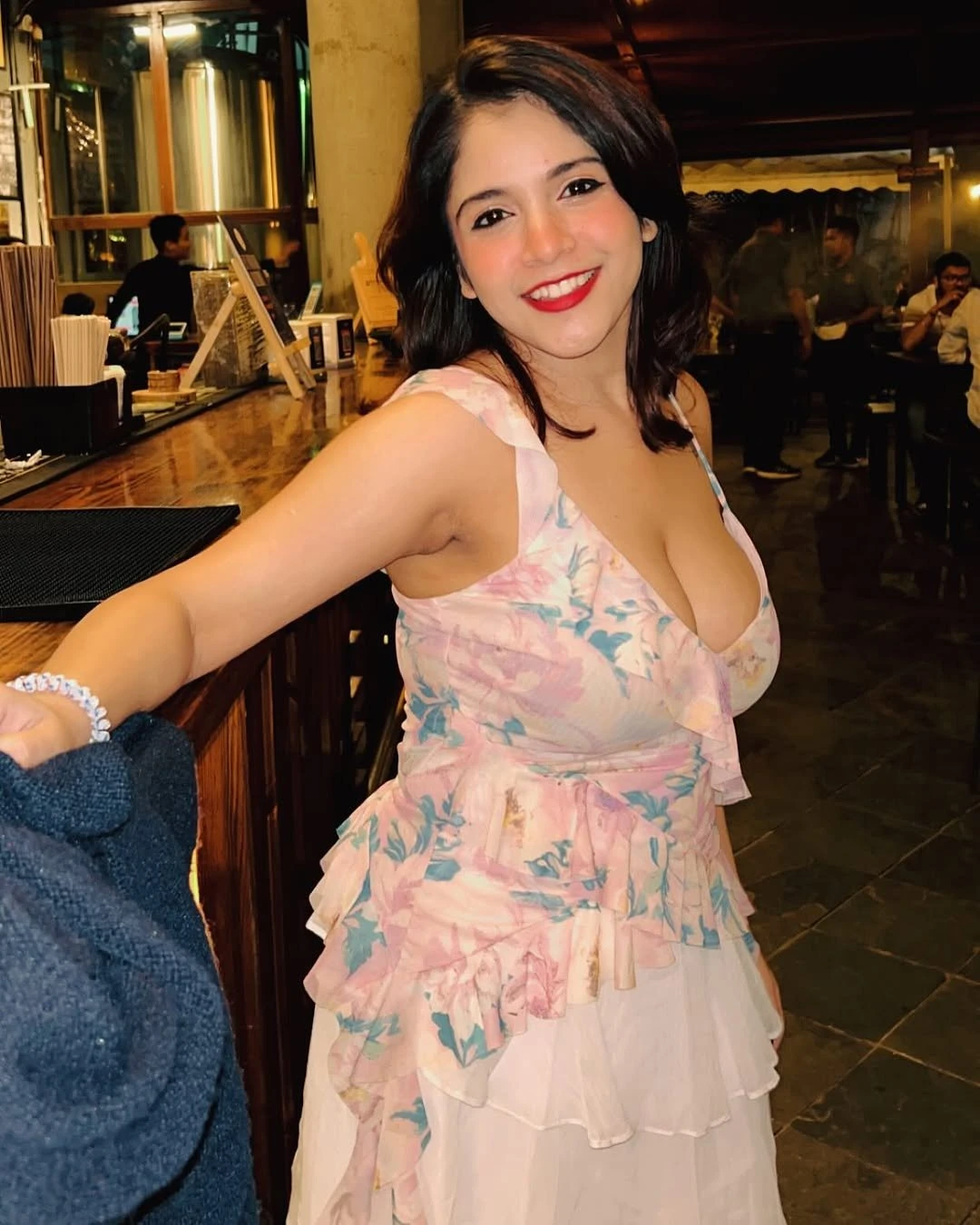Hiral – Indian escort in Vadodara, Escort, Vadodara