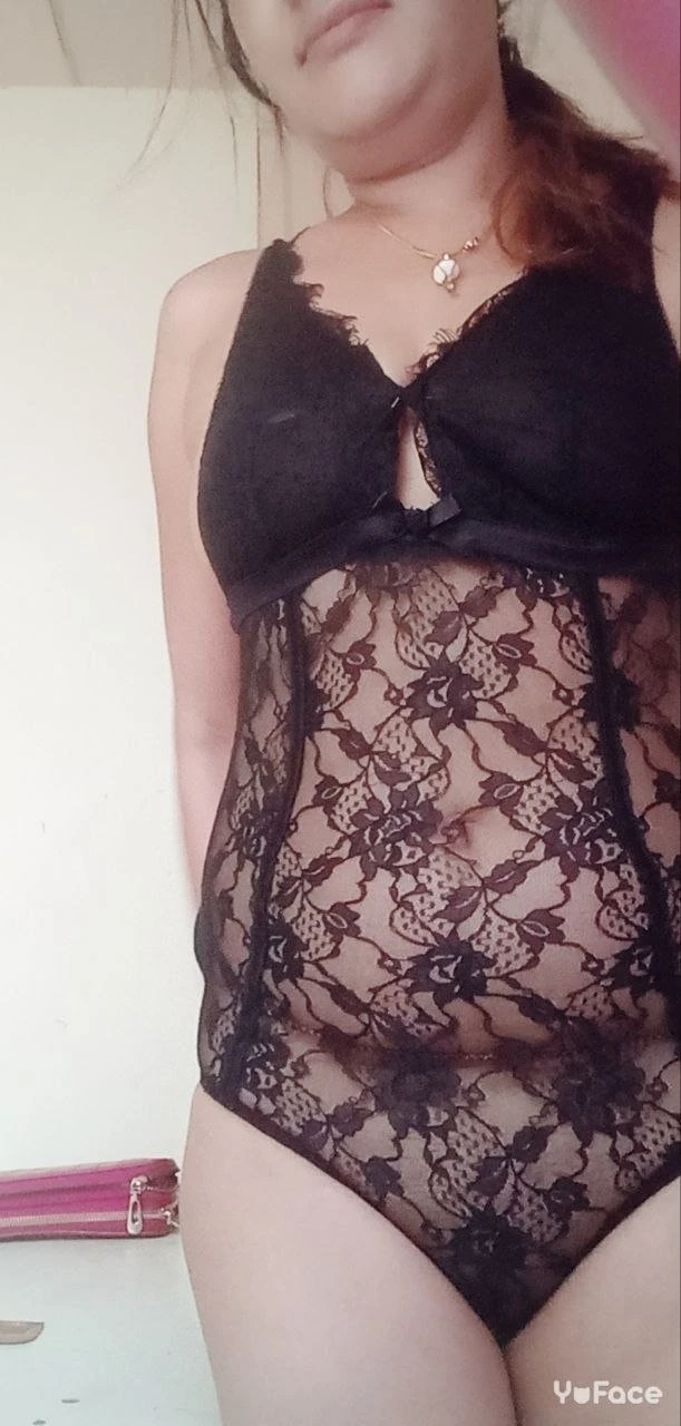 Lihine – Sri Lankan masseuse in Colombo — 3 / 7