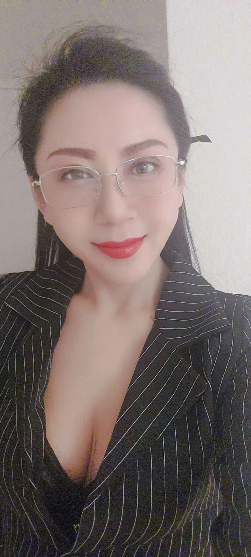 Adele – Singaporean escort in Mauritius — 2 / 5