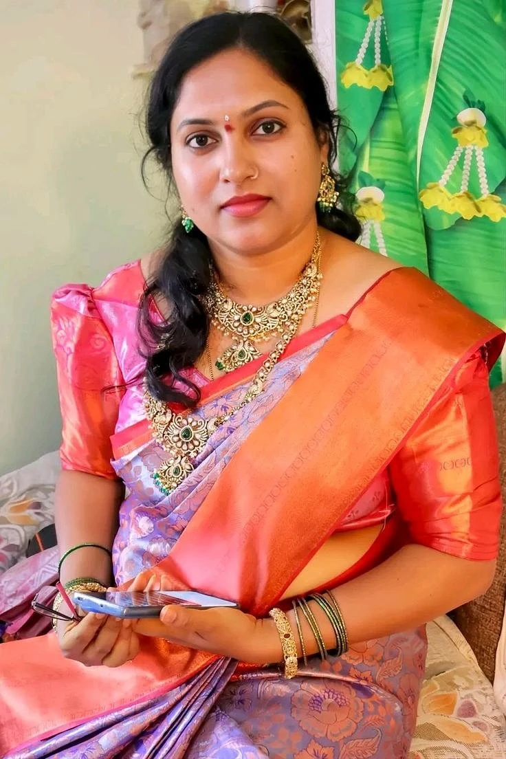 Divyanshi Best Incall Outcall Service, E – Indian escort in Bangalore, Escort, Banga