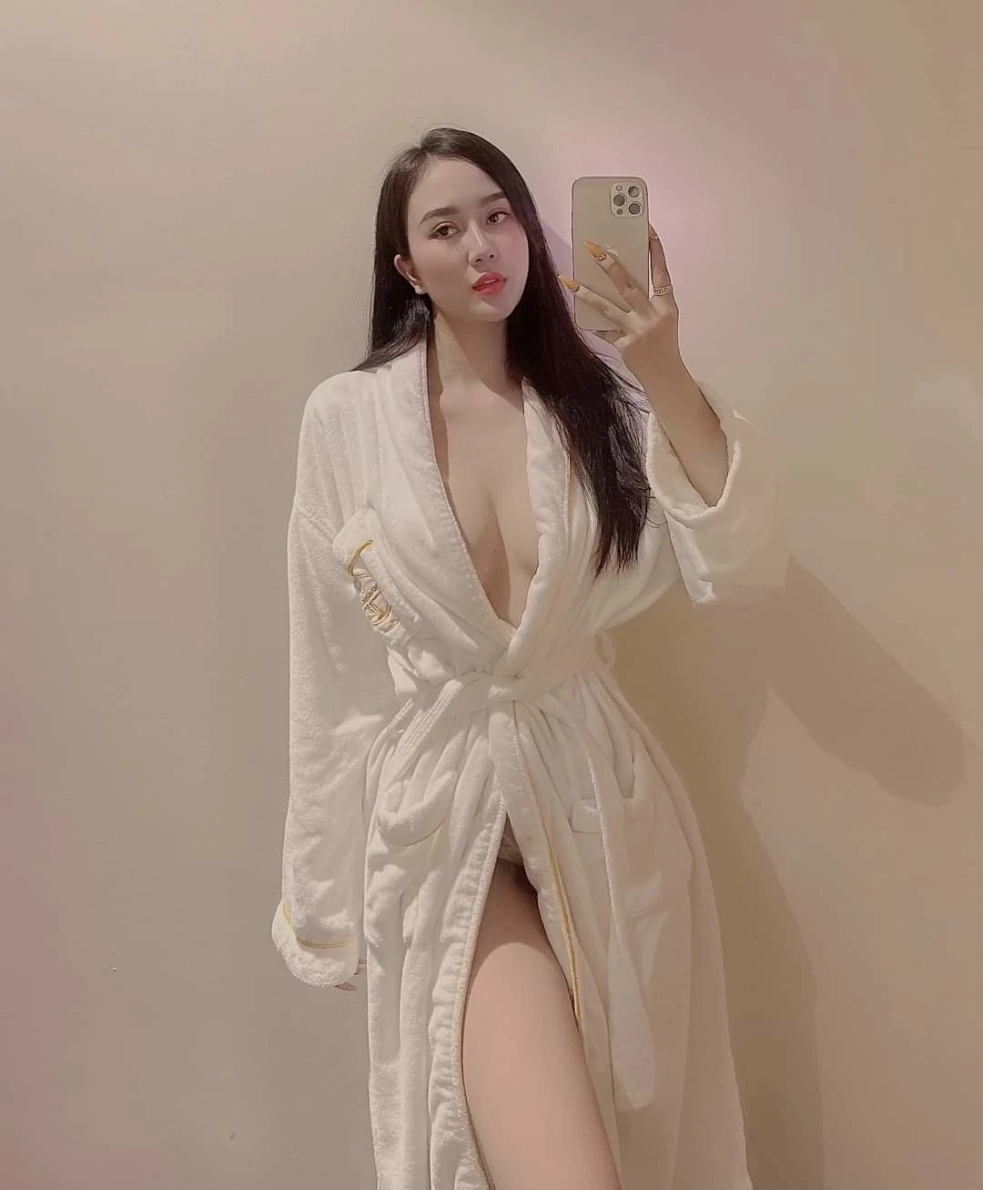 Soo Jin – South Korean escort in Da Nang — 8 / 25
