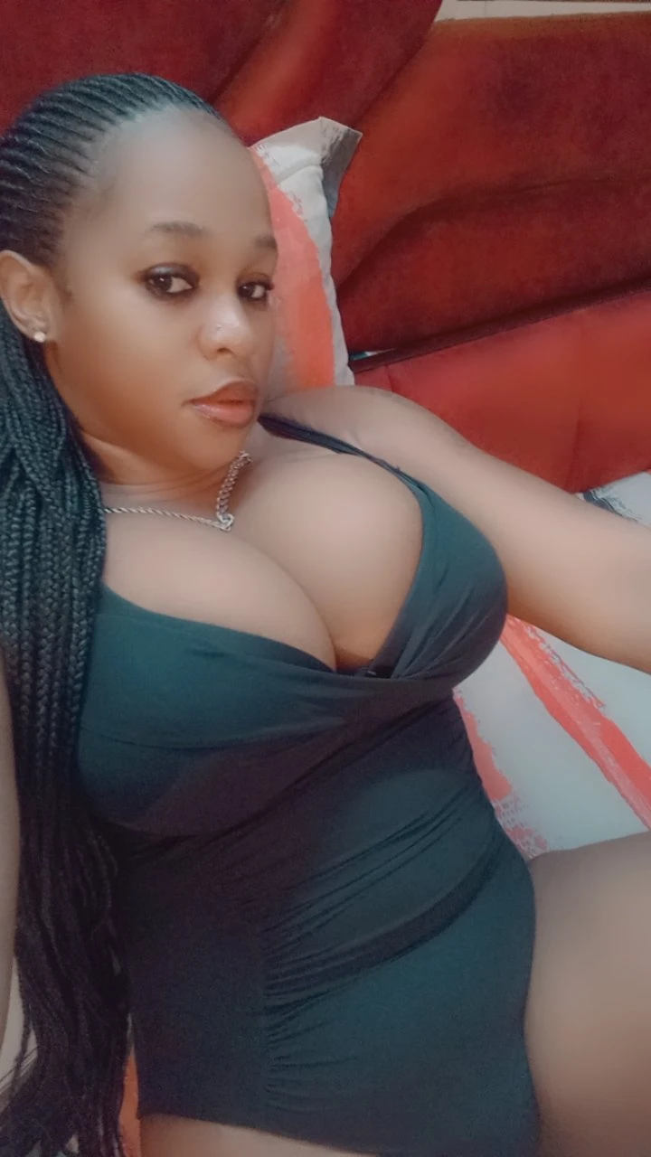 Whitney Woods – Tanzanian escort in New Delhi — 3 / 6