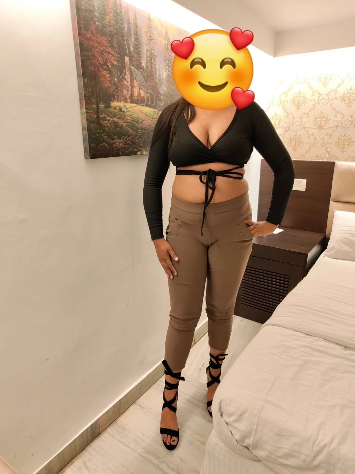 Chhaya – Indian escort in New Delhi — 1 / 6