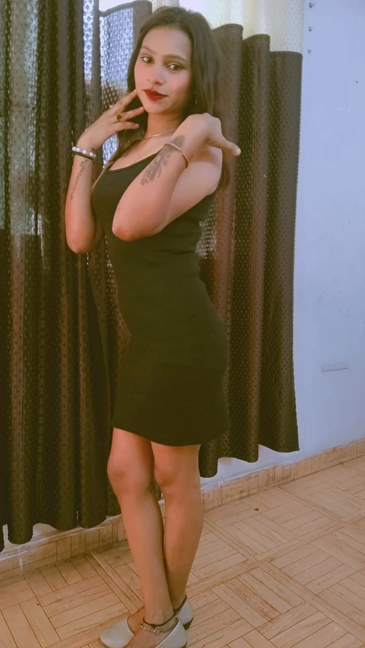 Komal Independent girl – Indian escort in Noida — 9 / 12