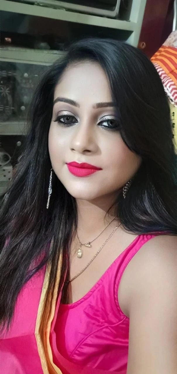 Glamour – Indian escort in Kolkata — 6 / 9