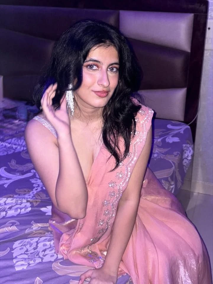 Sanjana – Indian escort in Surat — 2 / 6