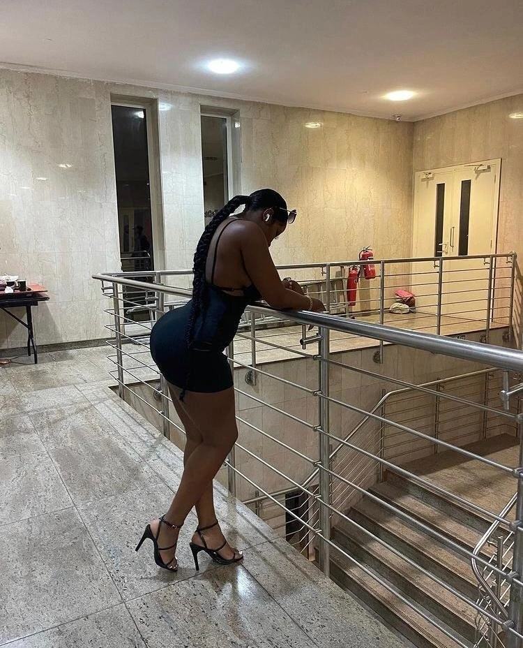 Sandy – Tanzanian escort in Chandigarh — 2 / 3