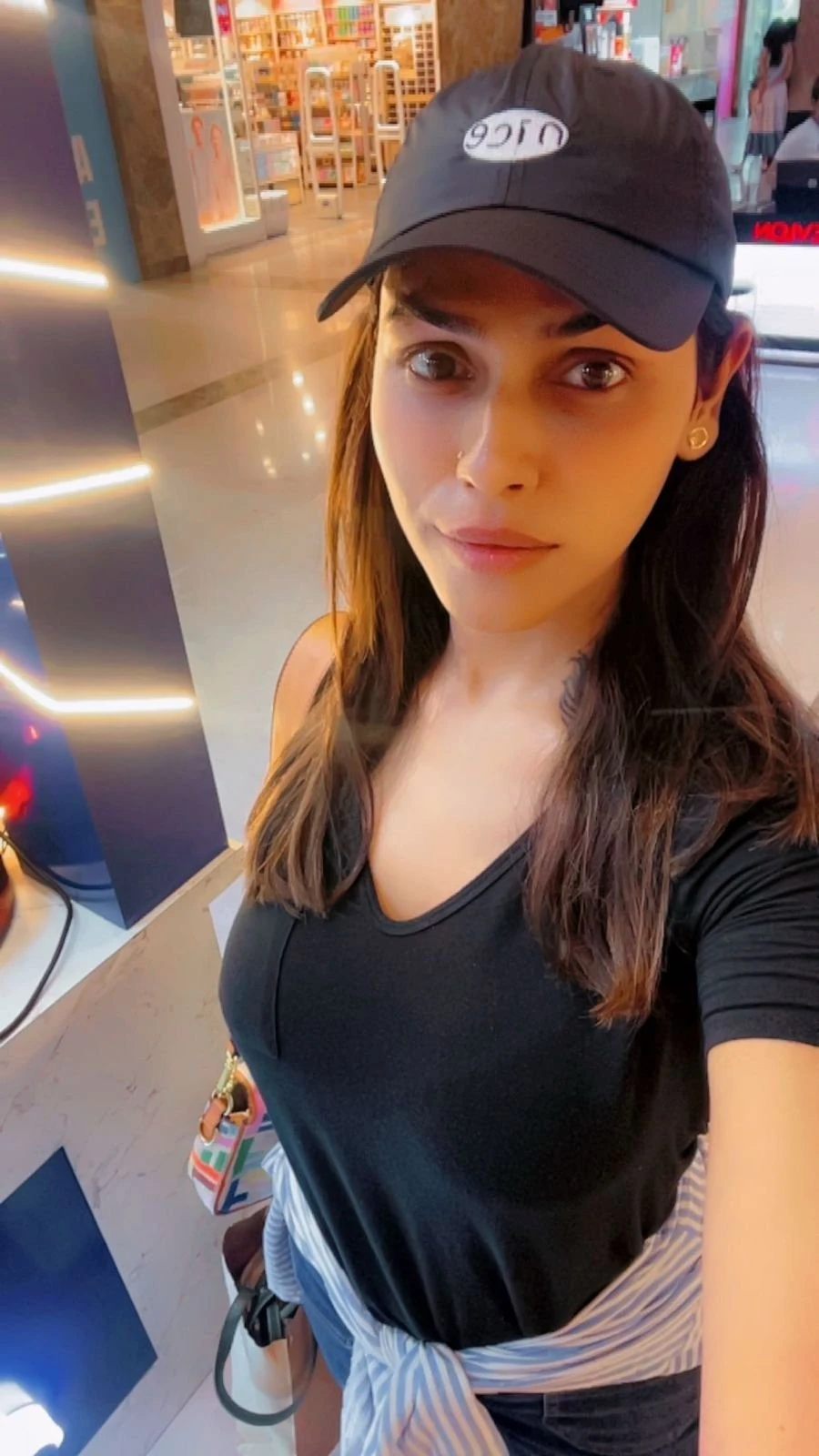 Real Meet & Cam Secssion Rosy – Indian escort in Thane — 4 / 5