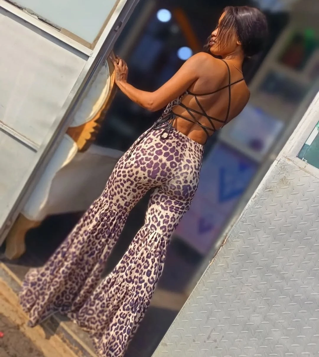 Vesh cam service and nudes sell only – Burundian escort in Chennai — 5 / 6