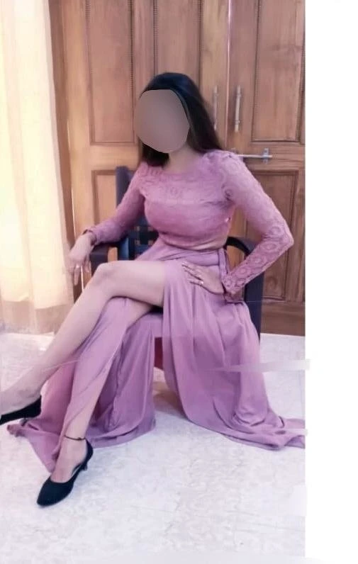 Navya SIngh – Indian escort in Jaipur — 2 / 5