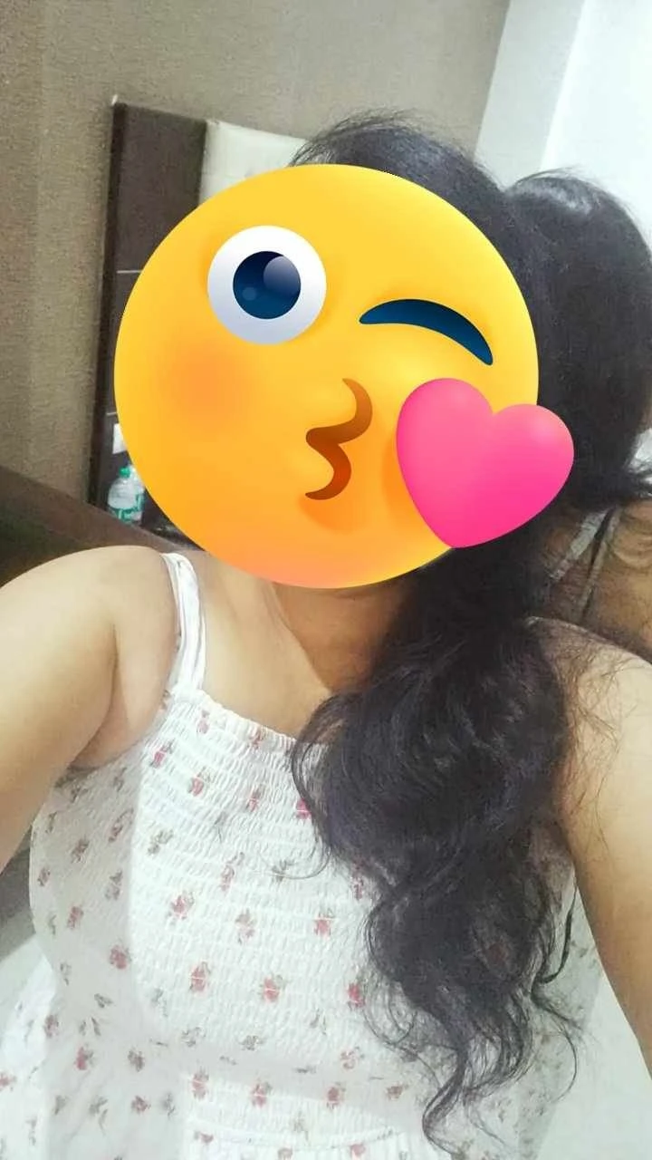 Renu – Indian escort in Hyderabad — 3 / 6