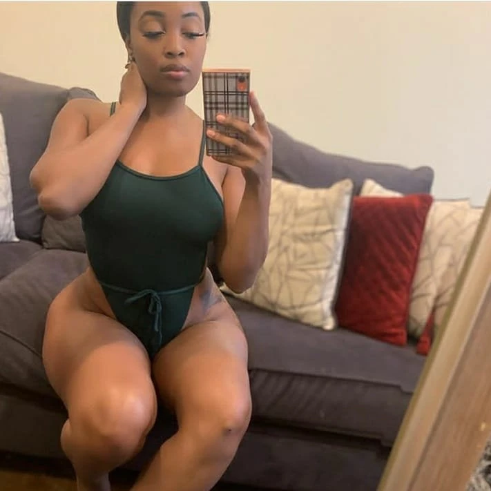 Mildred – Nigerien adult performer in Beirut — 2 / 5