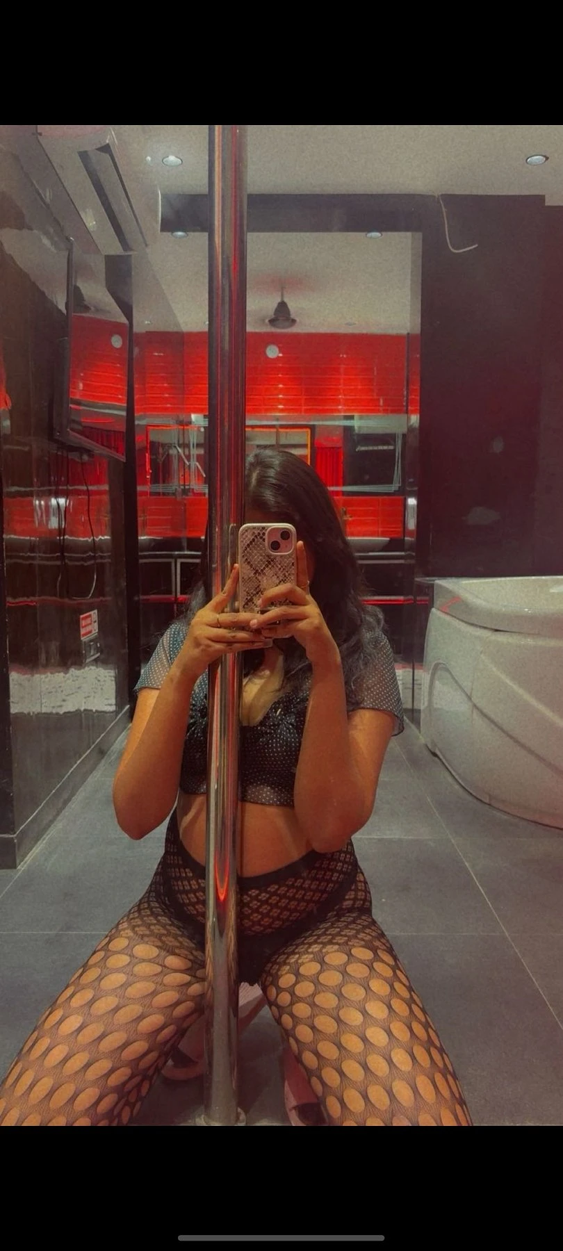 Arohi Mistress – Indian dominatrix in New Delhi — 6 / 8