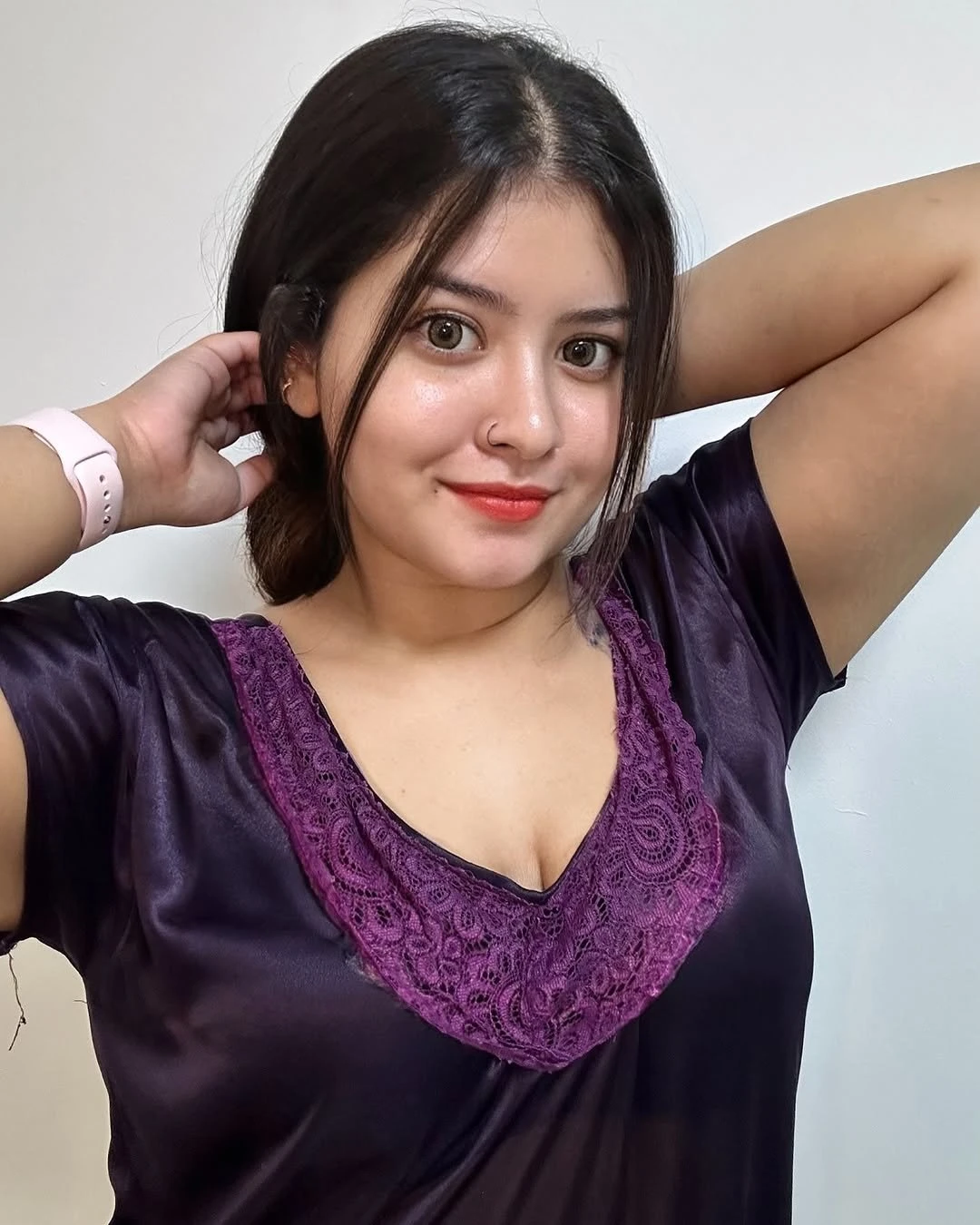 Jaya Patel – Indian escort in Kolkata — 2 / 3