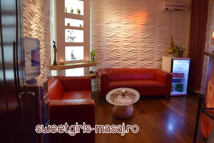 Sweet Girls – masseuse in Bucharest — 4 / 12