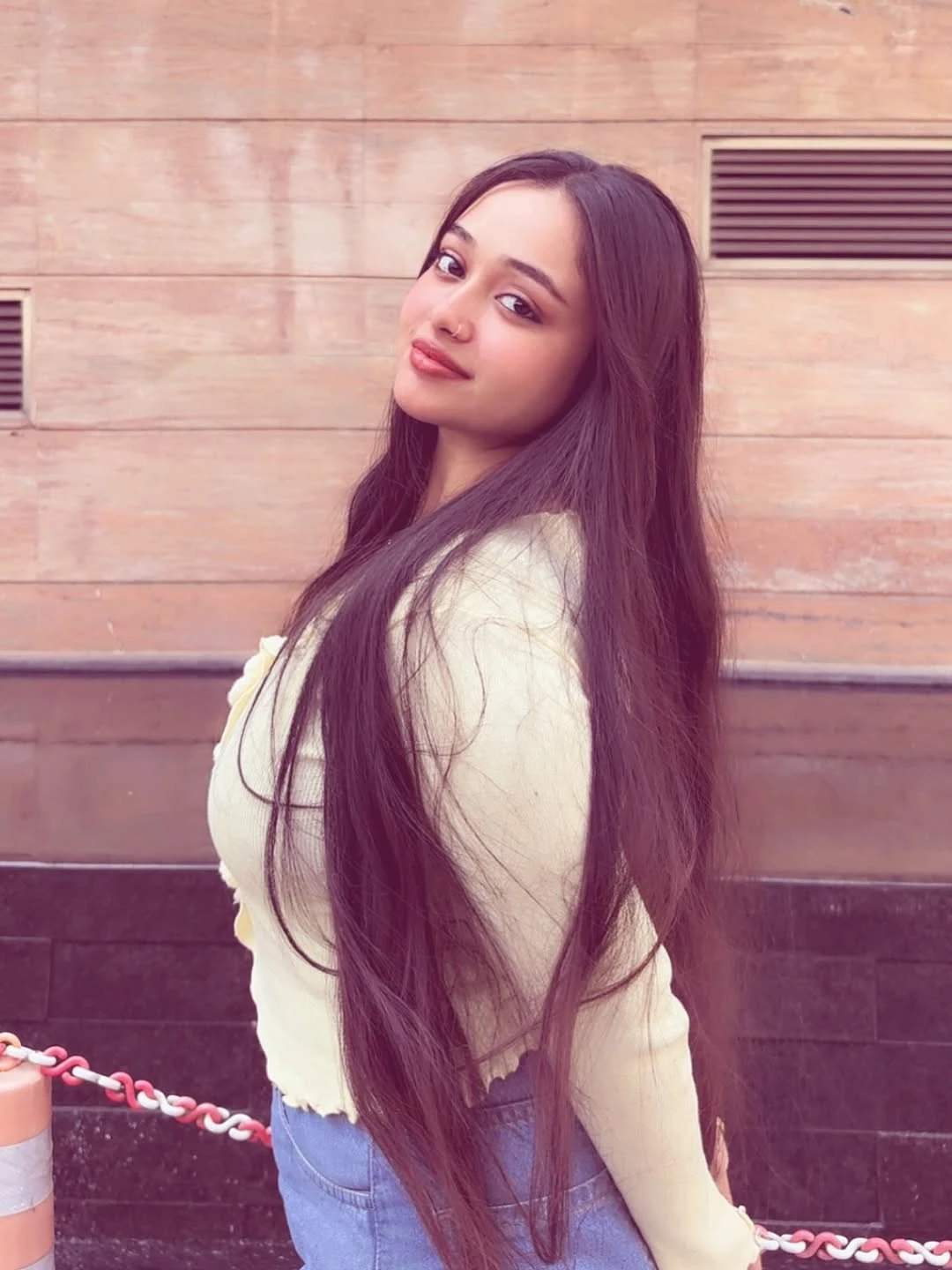 Amisha – Indian escort in Mumbai — 1 / 5