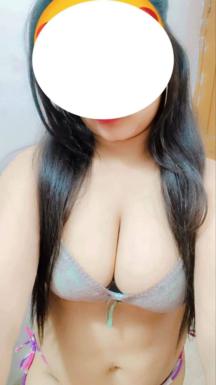 Real Meet Sexy Deepika Bhabhi – Indian escort in Indore — 4 / 9