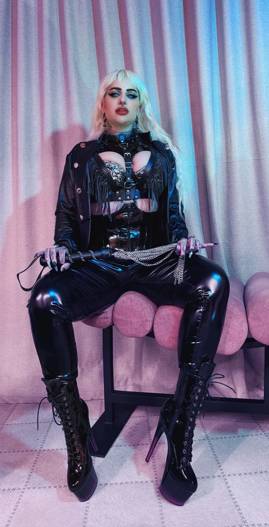 Goddess Leviathan Medusa – Lebanese dominatrix in Beirut — 9 / 11