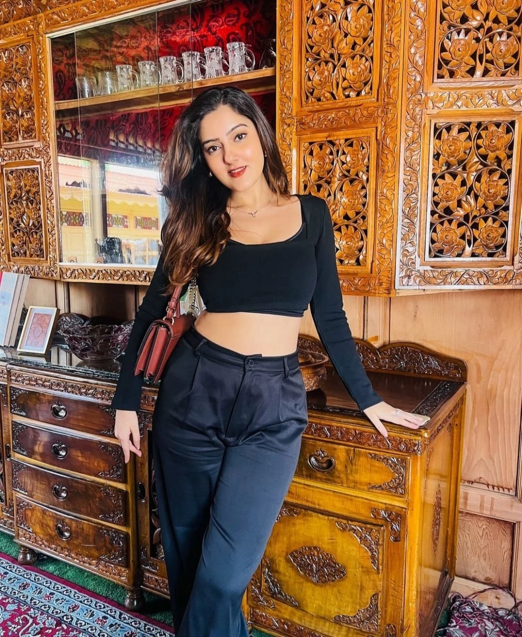 Priyanka Singh Vip Full Satisfied Girl S – escort in Kochi — 2 / 3