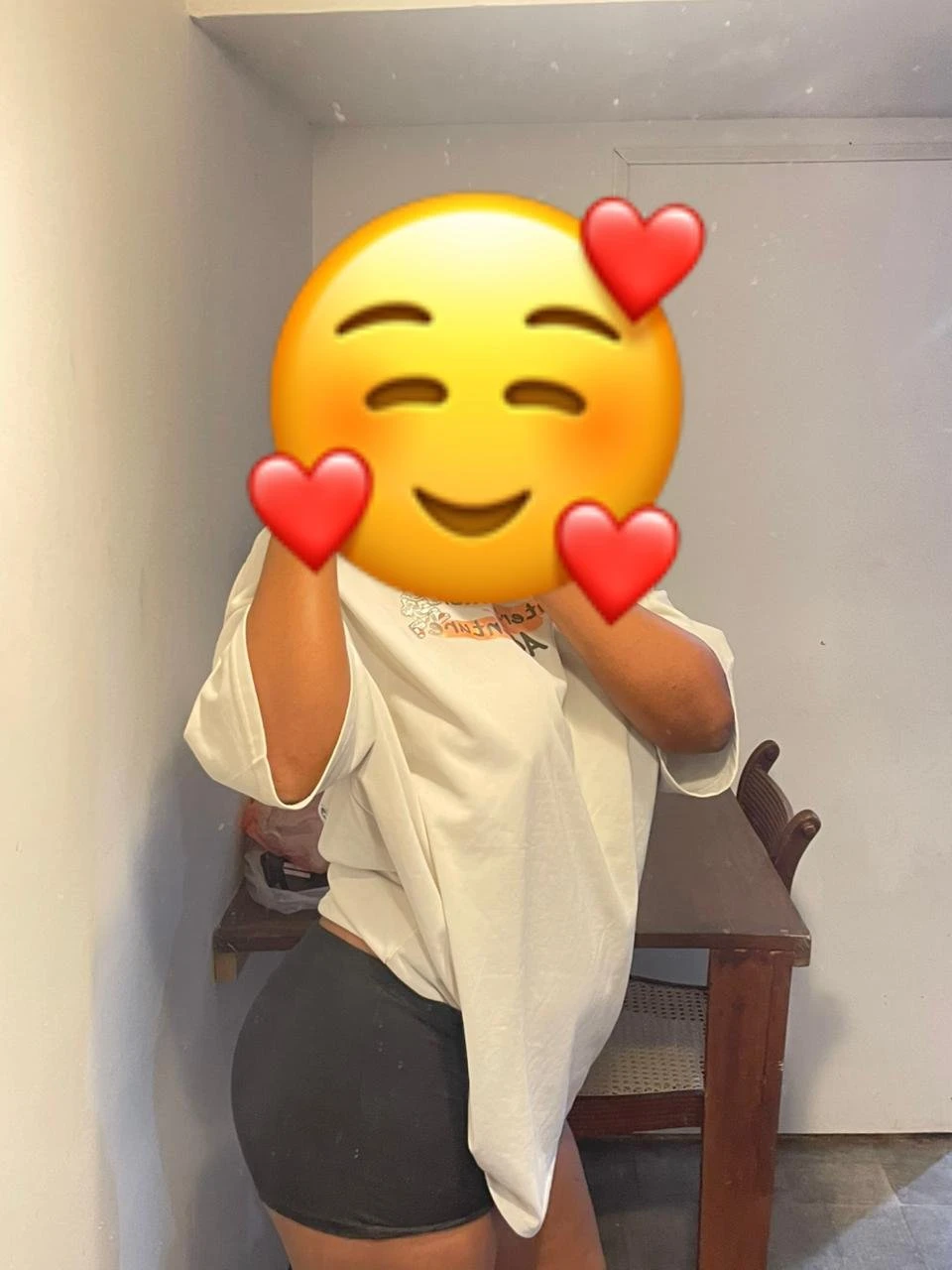Malshi (Bi) – Sri Lankan escort in Colombo — 3 / 5