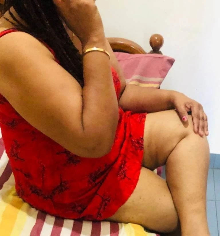 Lakmali – escort in Colombo — 4 / 5