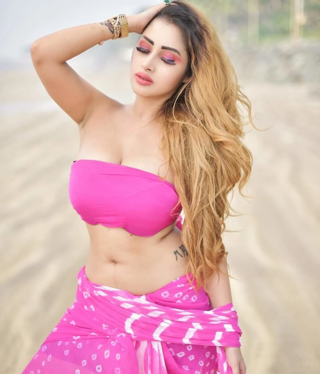 RUSSIAN /SPANISH/NORTH DIRECT PAYMENT ON – Indian escort in Chennai — 3 / 4