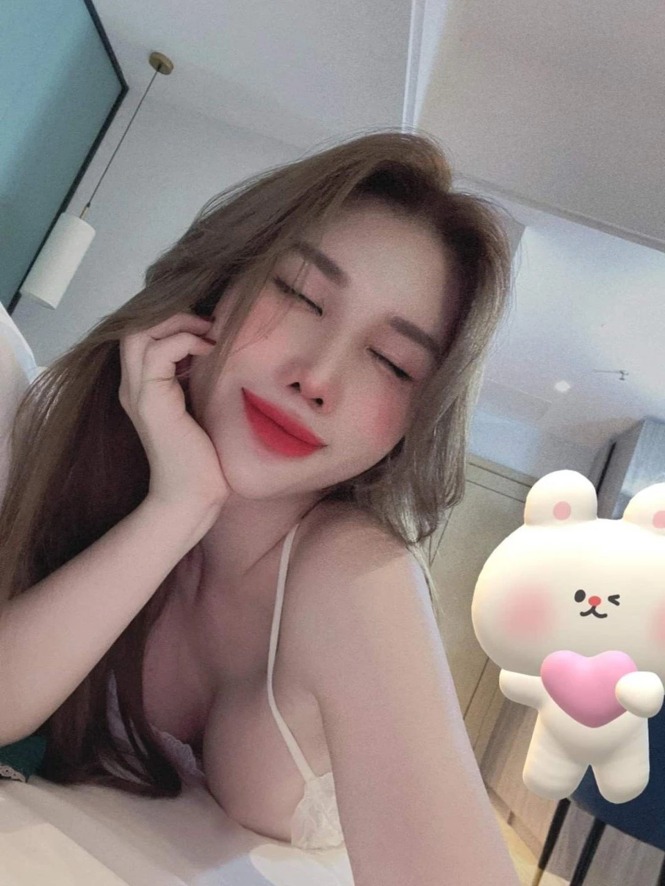 Jennifer – Japanese escort in Da Nang — 3 / 7