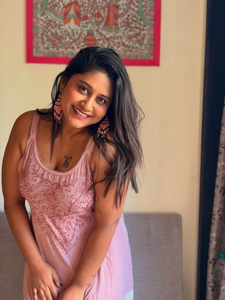 Kavya – Indian escort in Kochi — 2 / 4