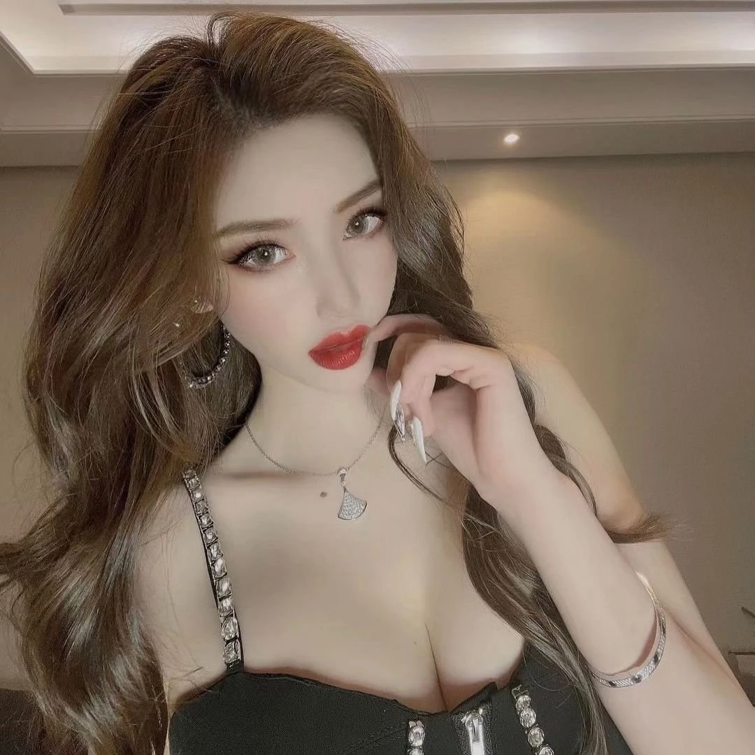 Yeeun (Korean) – Singaporean escort in Ho Chi Minh City — 15 / 19