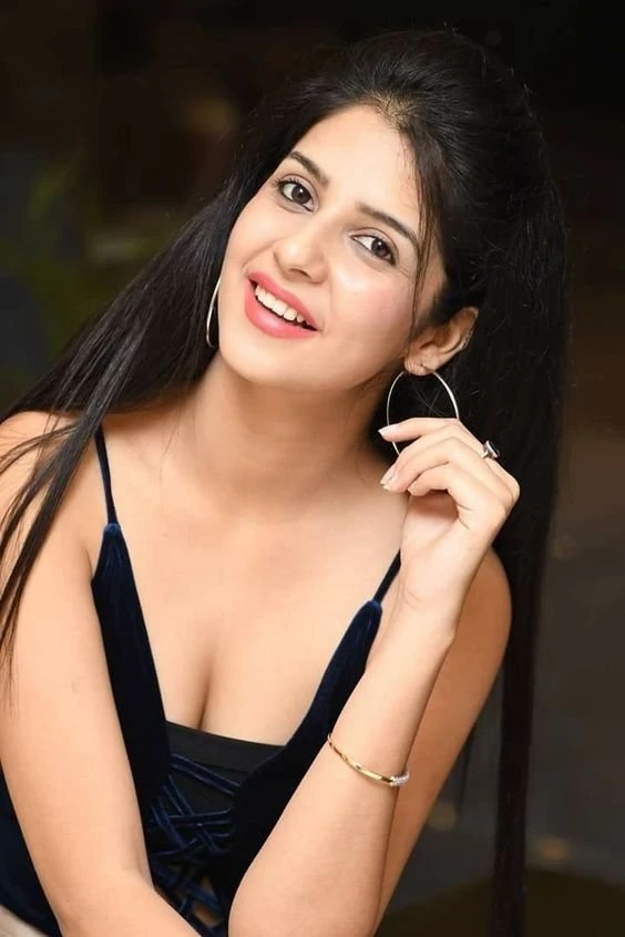 #EscortsinKarachi – escort in Karāchi — 2 / 4