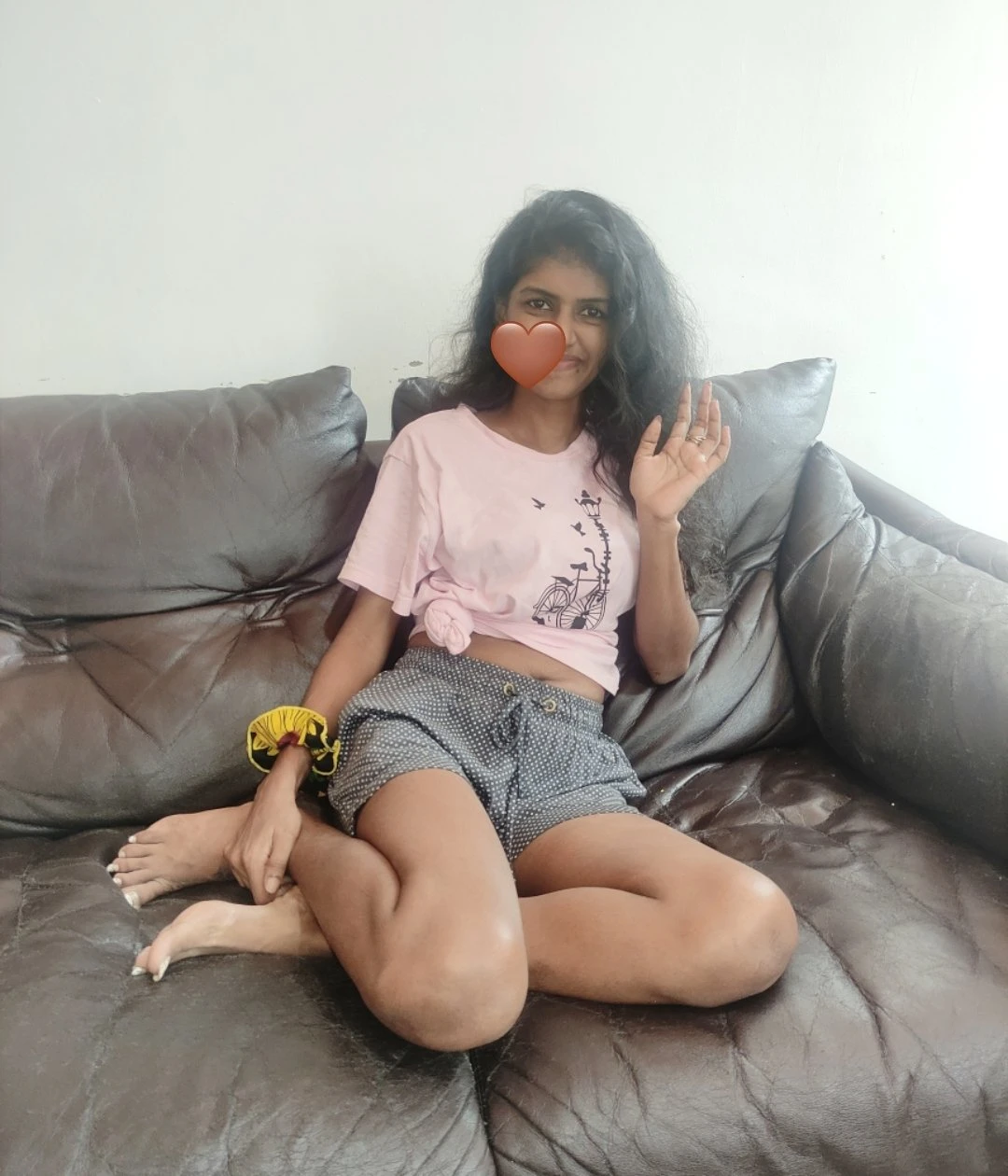 Tan Girl ilaa (Temporary Girl friend) – Sri Lankan escort in Colombo — 2 / 5