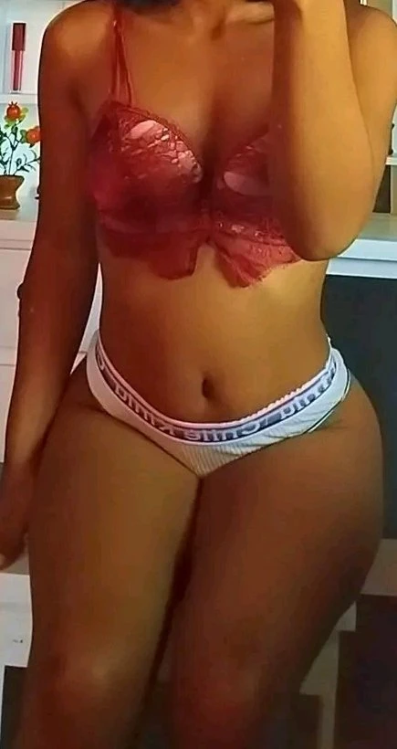 Stefie Mac – Mauritian escort in Mauritius — 1 / 4