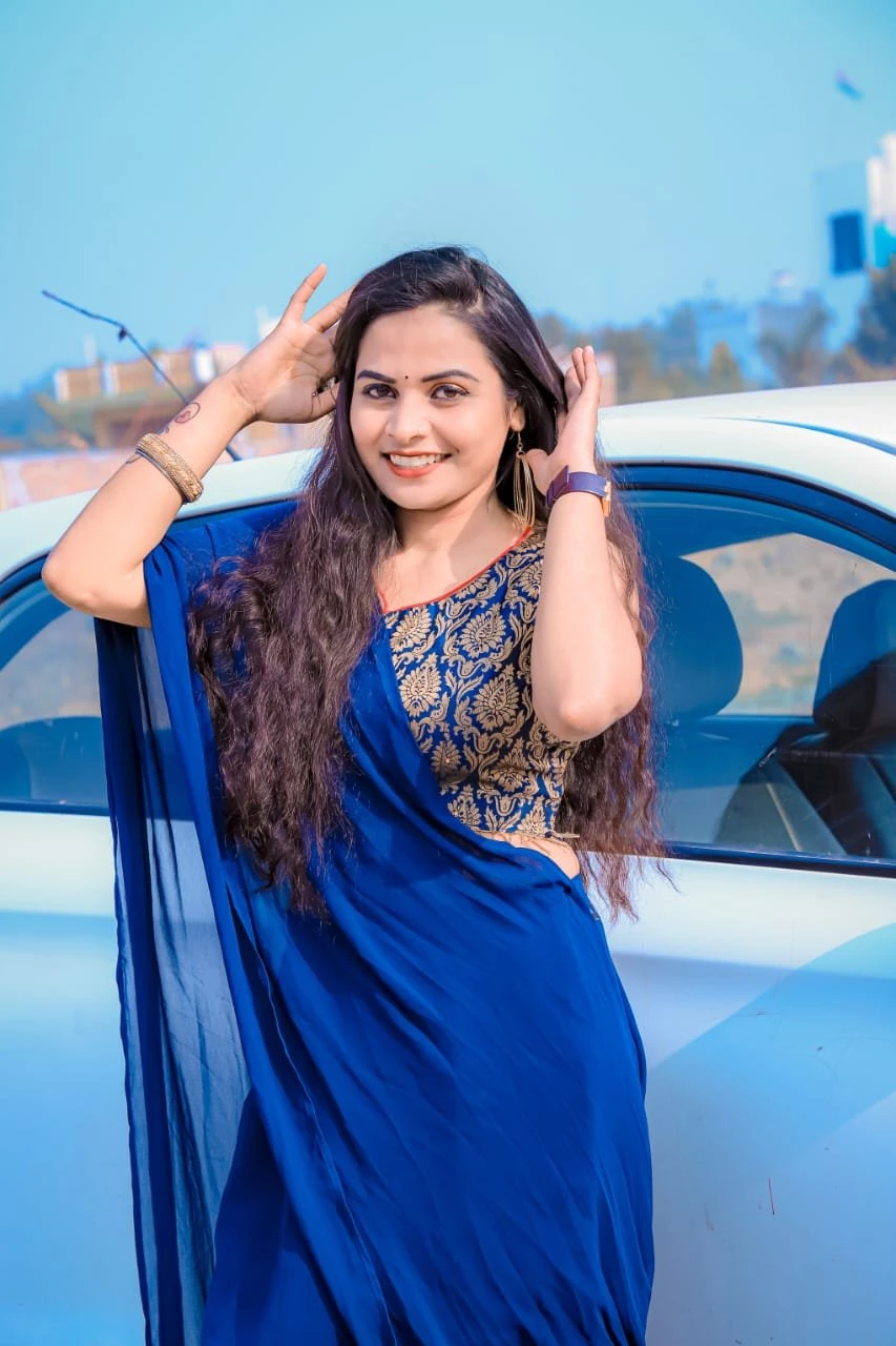 Riya – Indian escort in Pune — 4 / 5