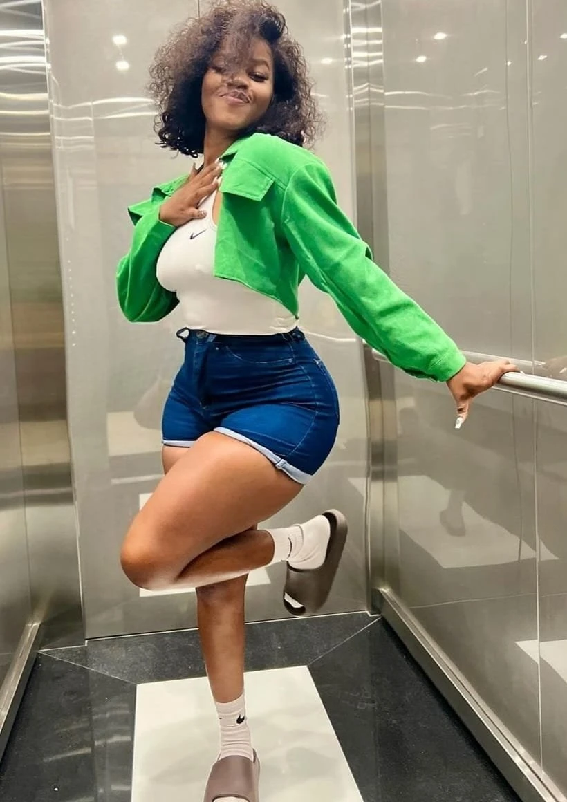 African Niky +91//907736//8807 – escort in New Delhi — 2 / 4