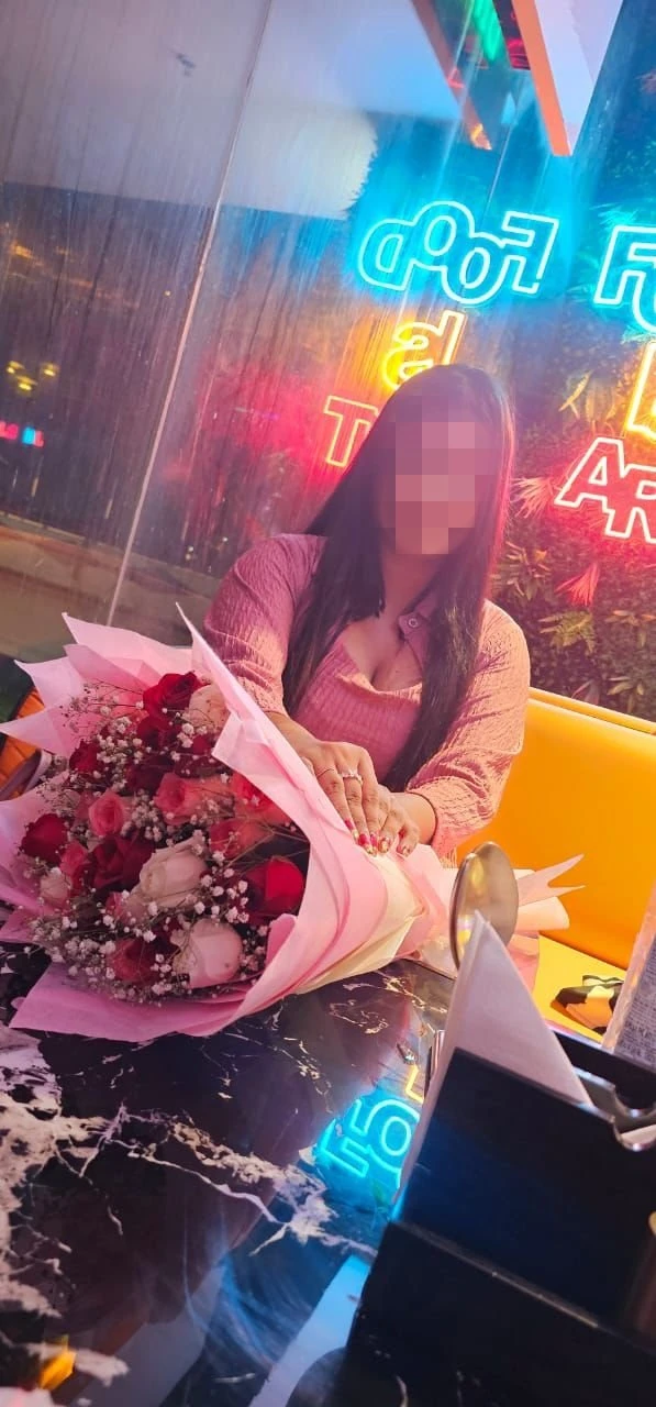 Ria for Real Meets – Indian escort in Kolkata — 3 / 5