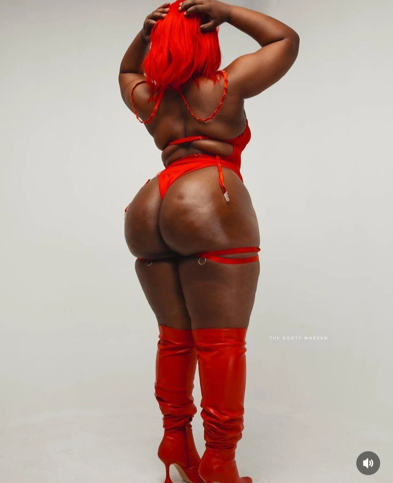TINA – Equatorial Guinean escort in New Delhi — 17 / 25