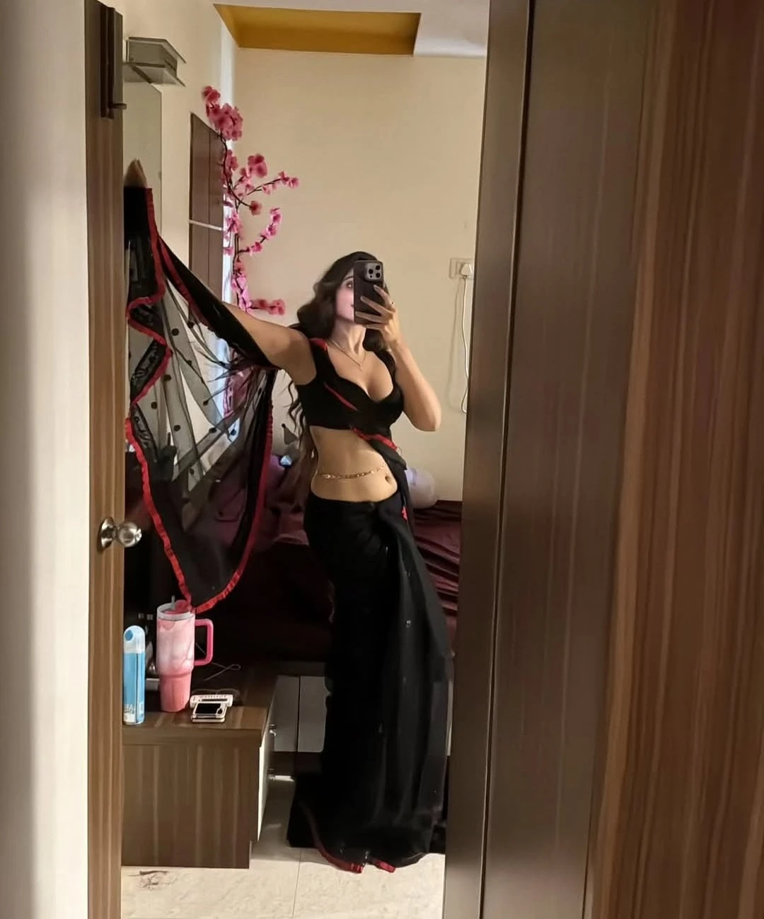 Independent Escort Nude Cam/real Meet – Indian escort in Noida — 4 / 5