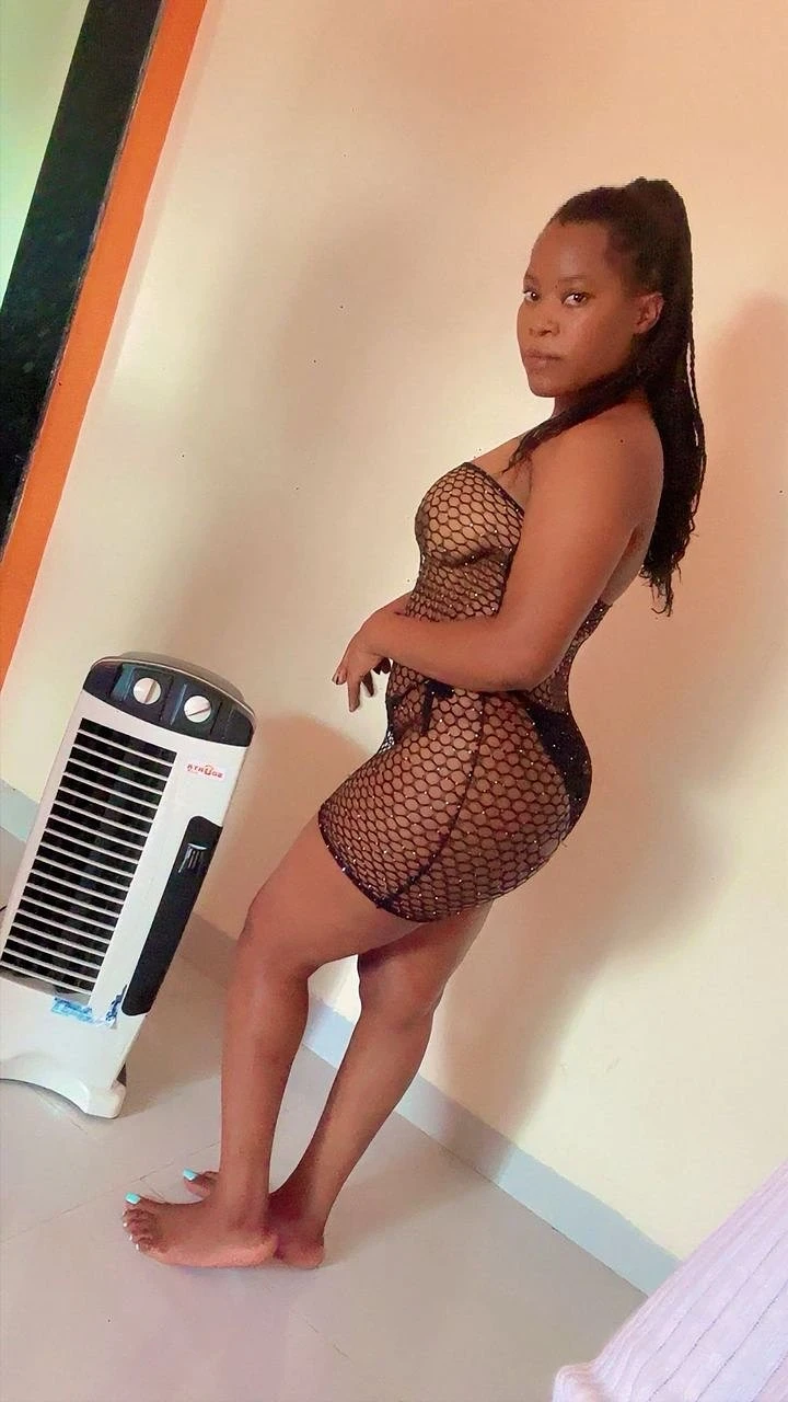 Divine – Senegalese escort in Pune — 2 / 5