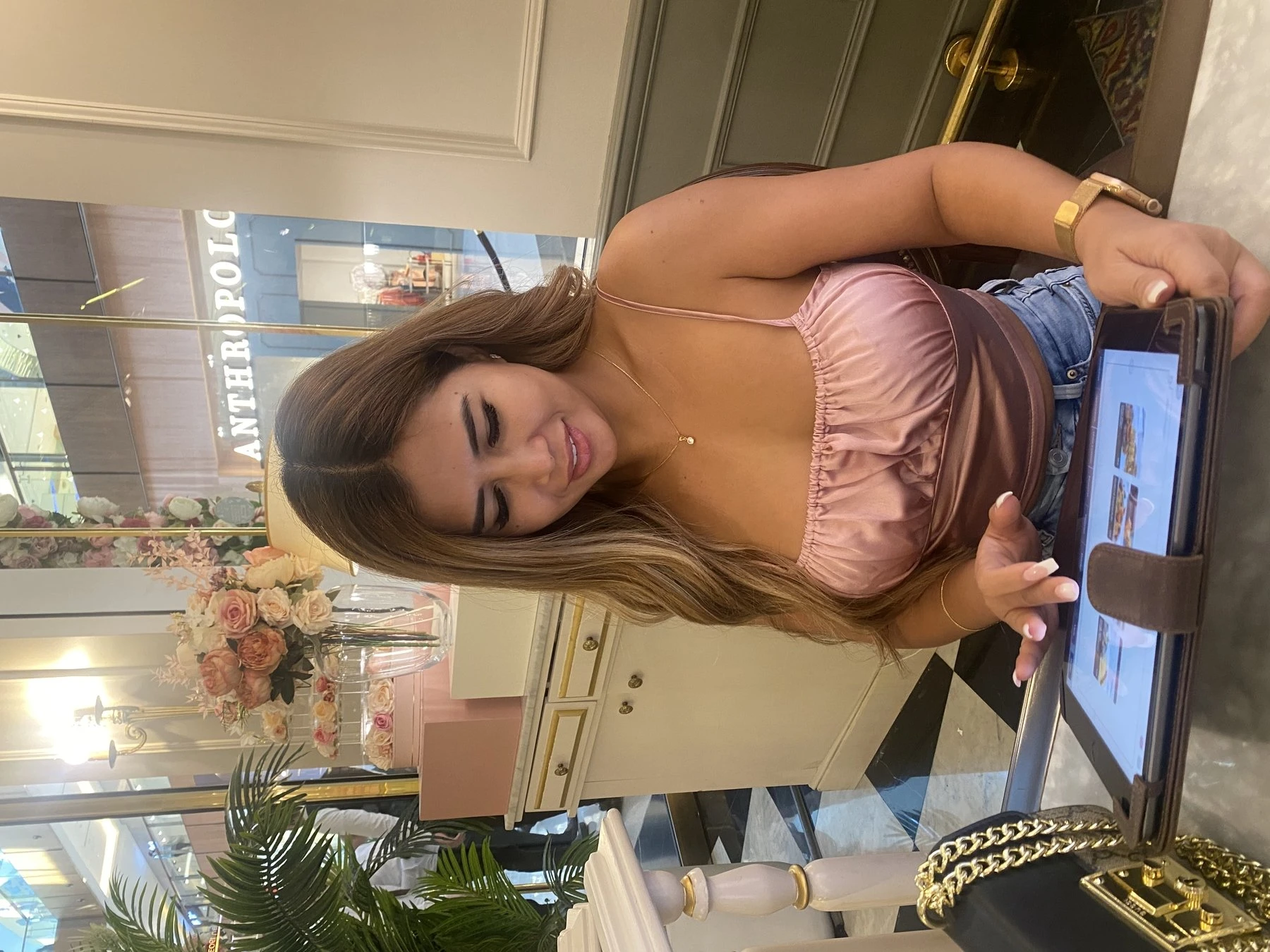 Manila – Filipino escort in Hong Kong — 10 / 25